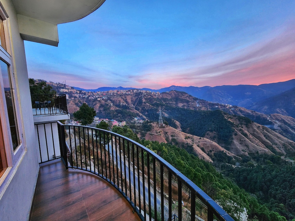 Royal Cedar Shimla view 4
