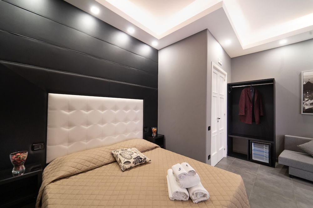 P.C. BOUTIQUE DE GASPERI by ClaPa Group Dislocated Hospitality