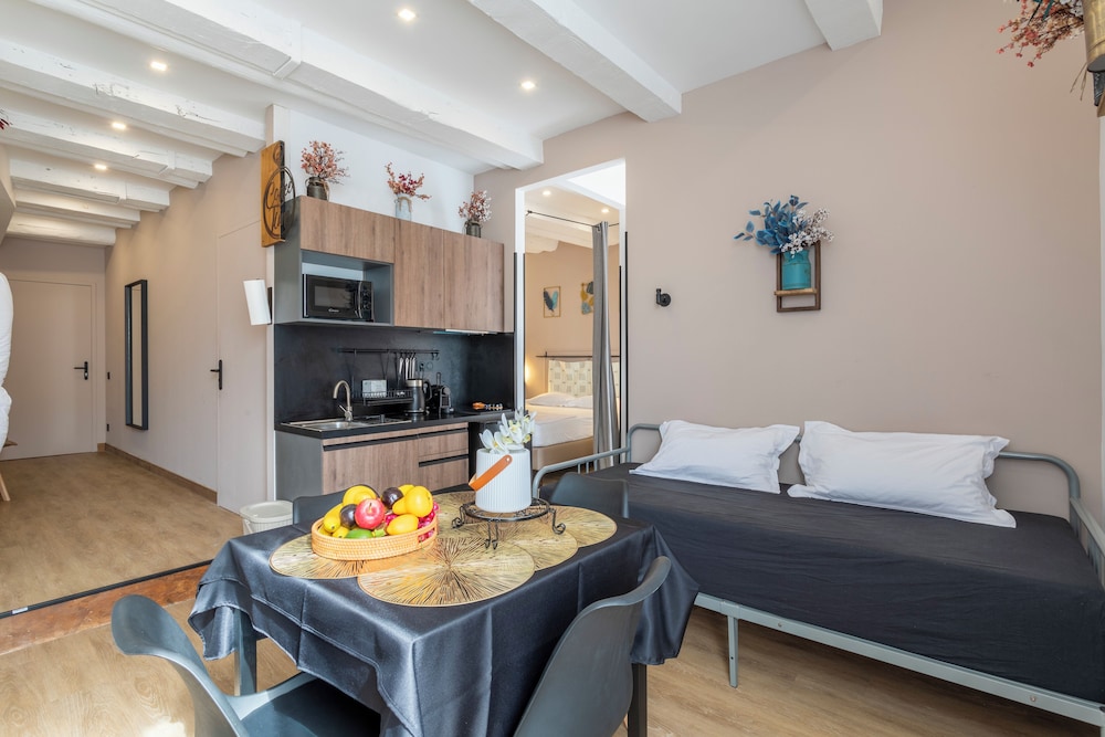hotel room