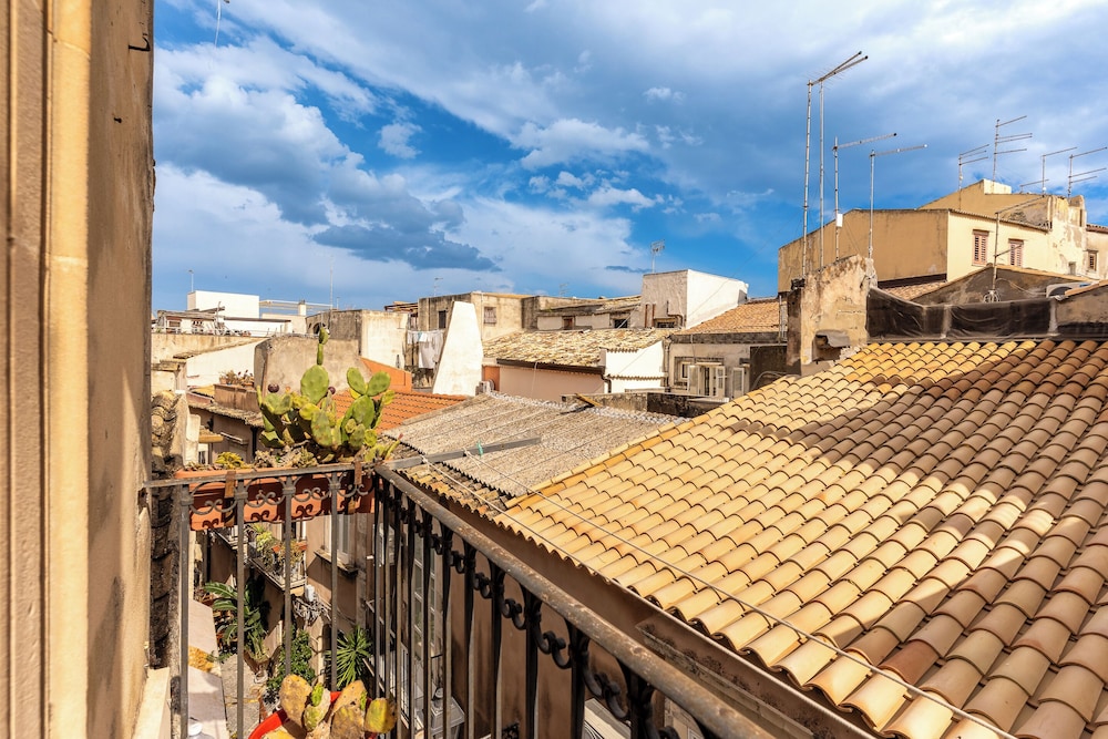A 100 metri da Piazza Duomo di Ortigia by Wonderful Italy
