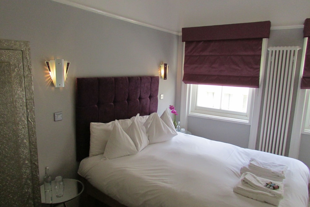 The Oriental - Guest House view 3