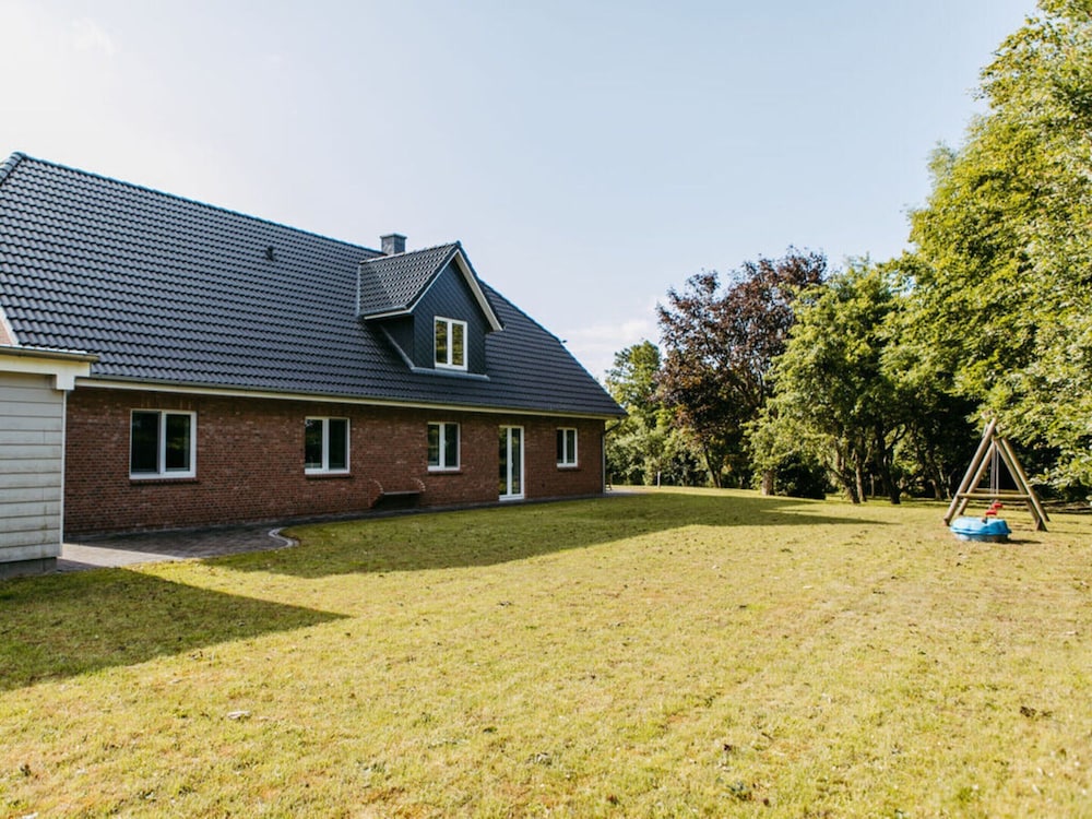 Holiday Home Hof Bombull