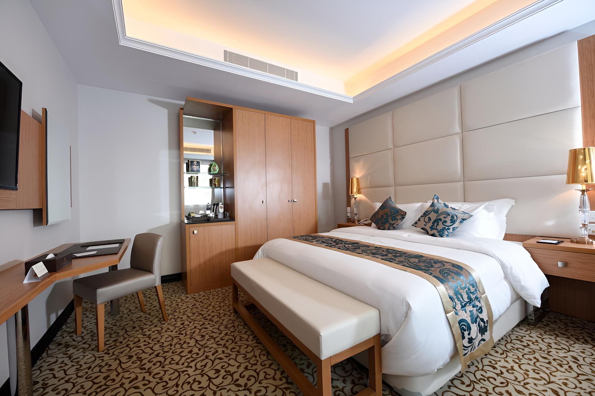 Grand Park Hotel