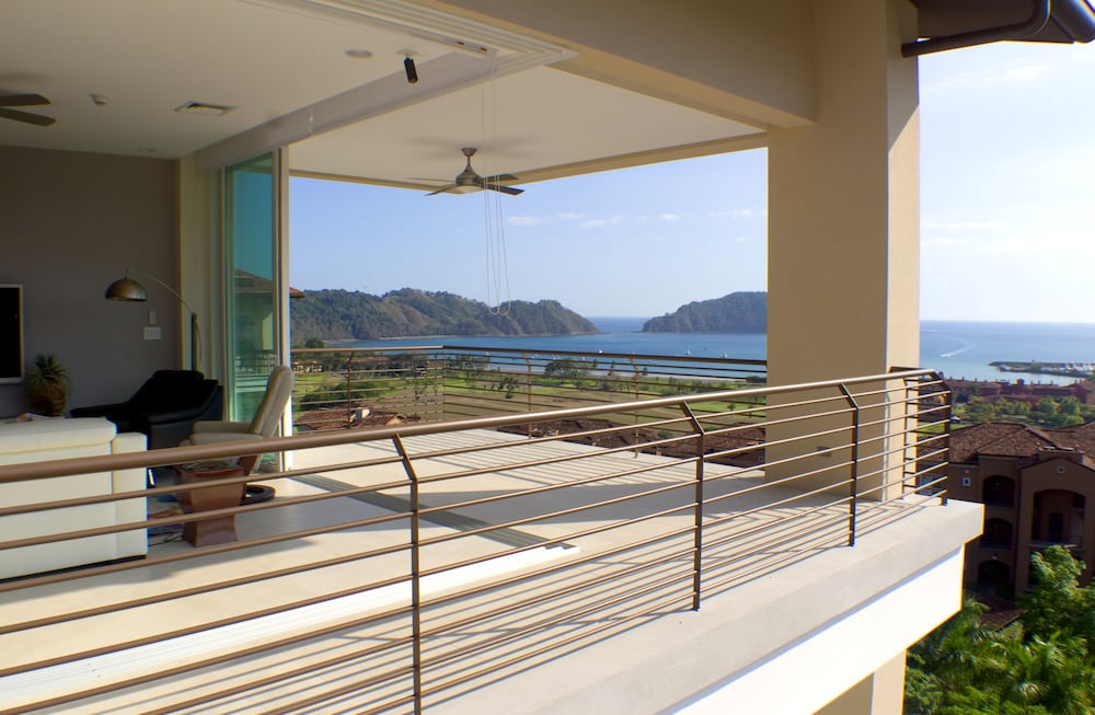 CR Luxury Los Sueños Condos