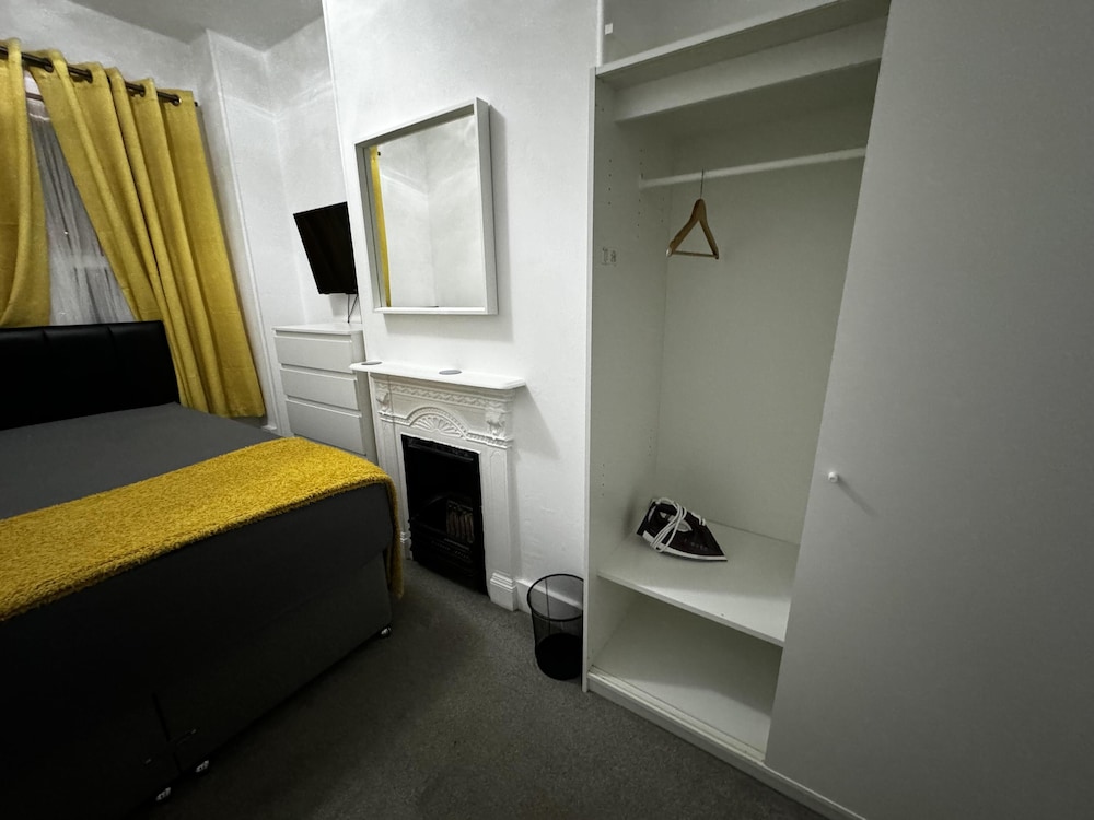 Onsite Apartments in Central Brentwood