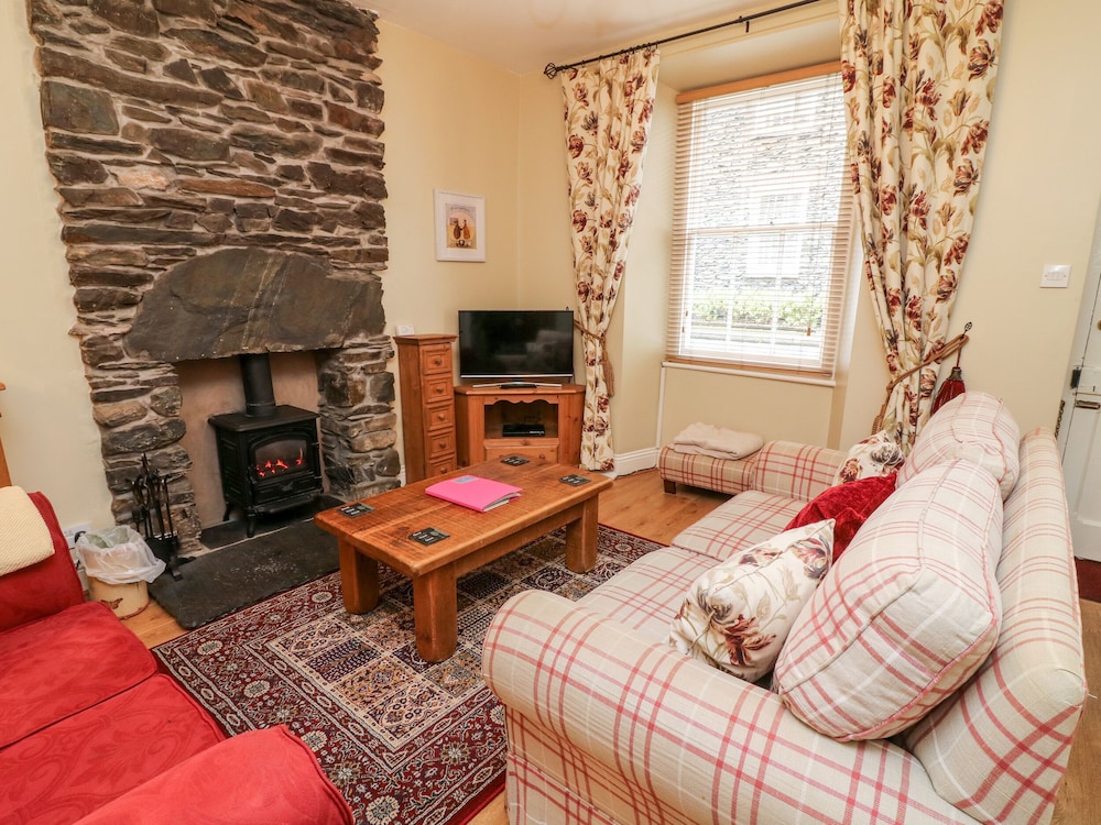 Nutkin Cottage