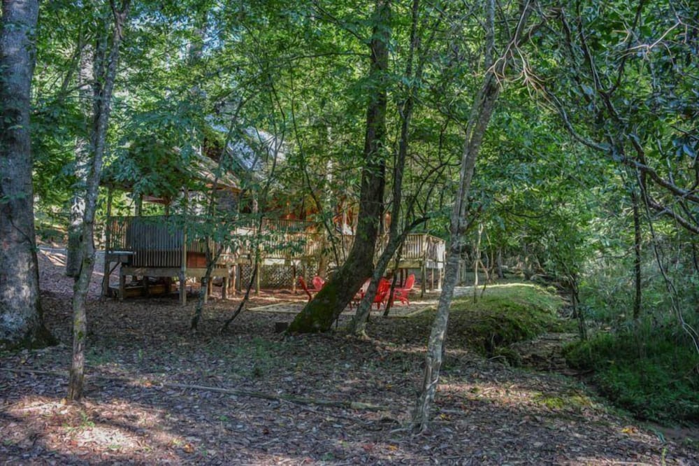 Harleys River Retreat view 2