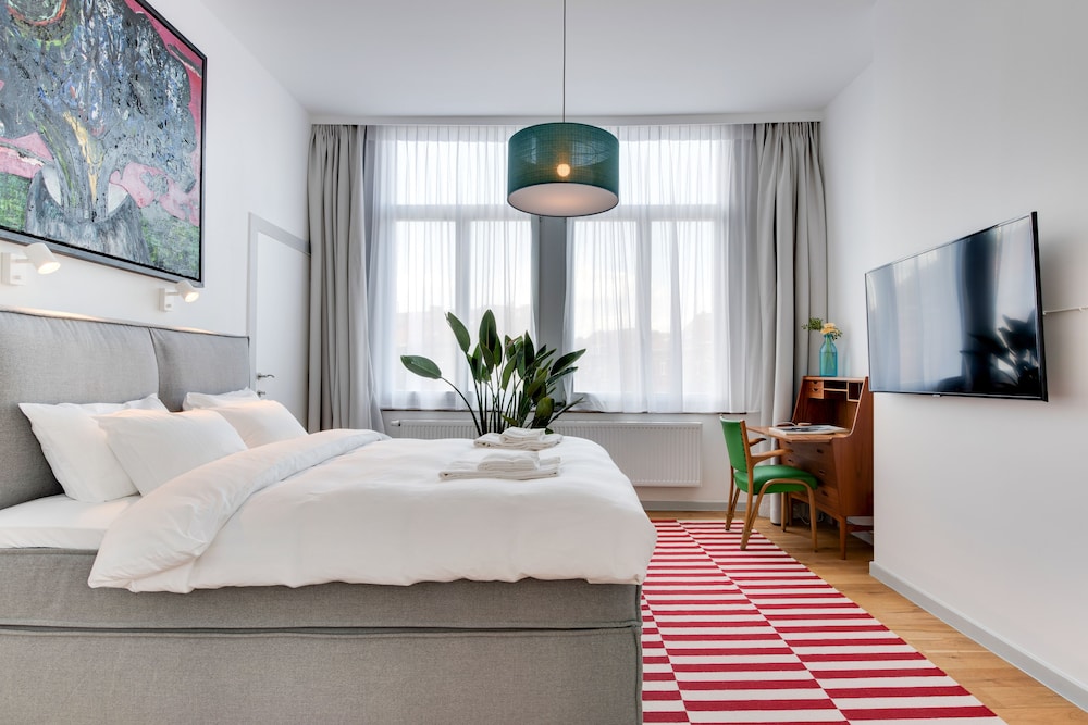 Europea Newton Boutique Hotel Residences view 4