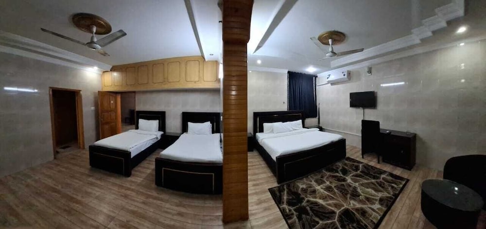 Royal Luxus Executive Guest House
