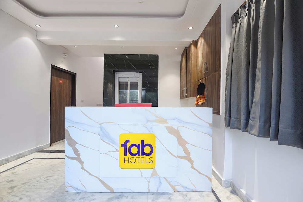 Fabhotel Kanchan Palace