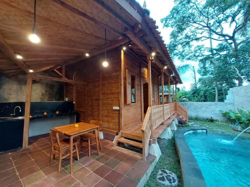D'Ethnic Ubud Joglo View Villas by EPS