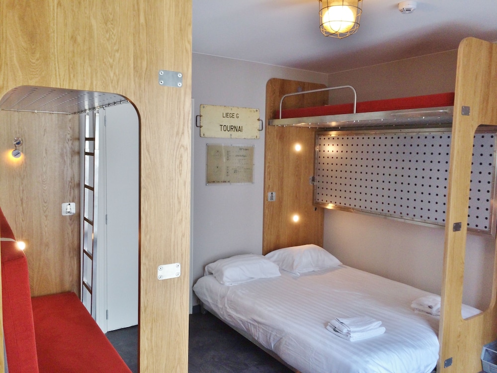Train Hostel