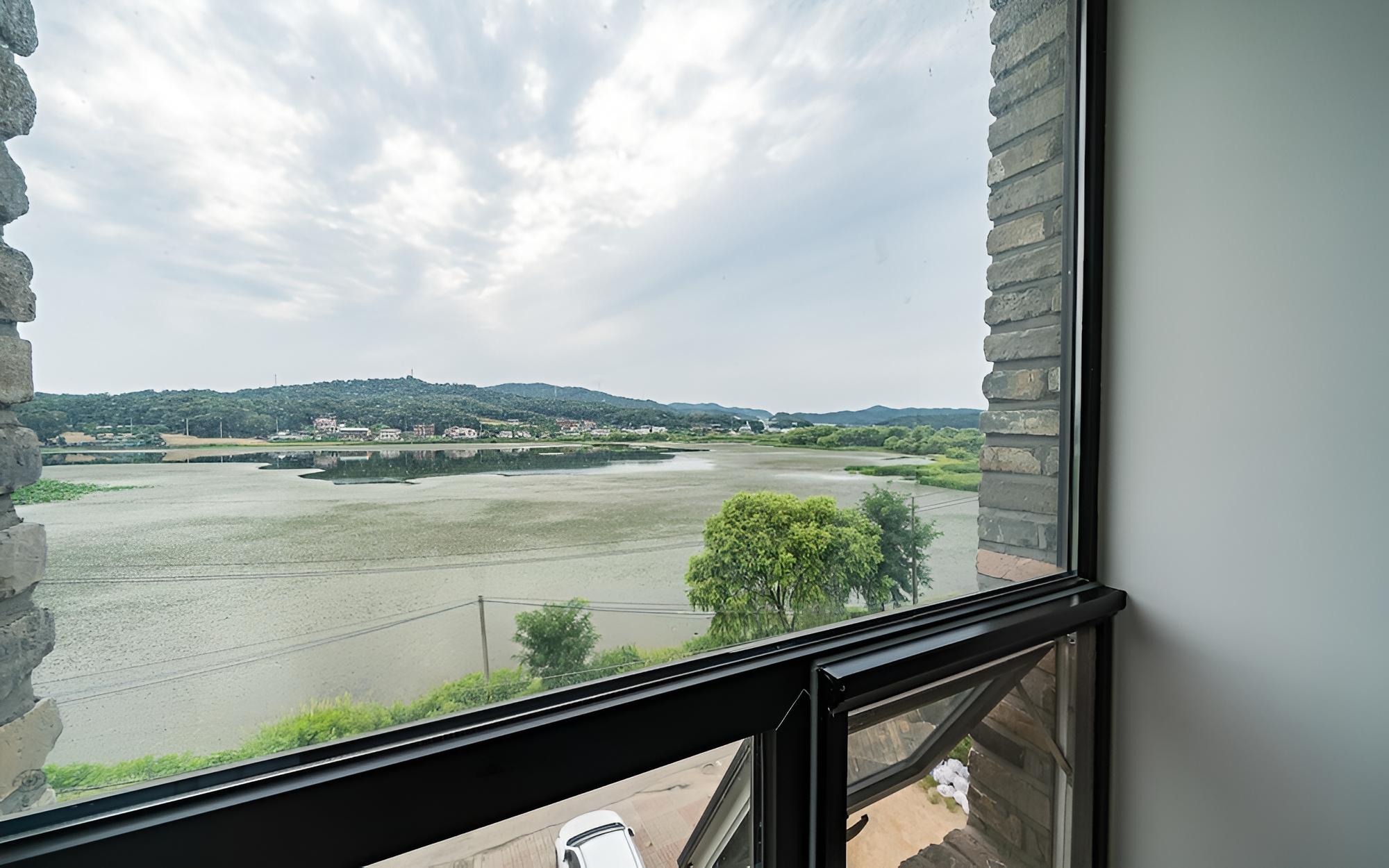 Hwaseong Lac de Botton Hotel