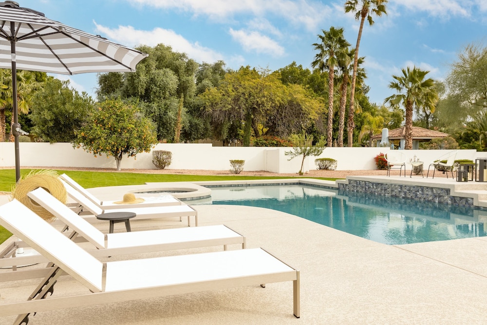 Sunridge by Avantstay Glorious Scottsdale Estate w/ Pool, Hot Tub, Ping Pong & Pool Table! view 5