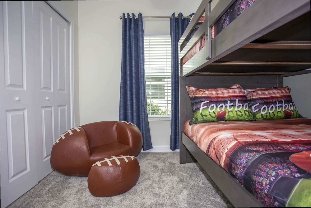 5BR Private Pool Resort Amenities Near Disney