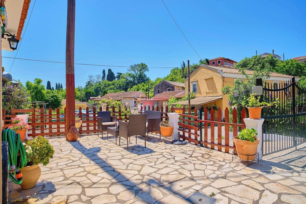 Villa Amarilda - Private Pool Garden in Corfu