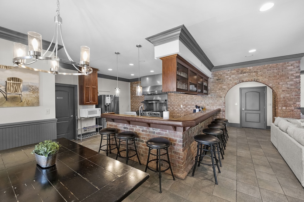 Make a Big Splash in 7BR Lake Norman Home!