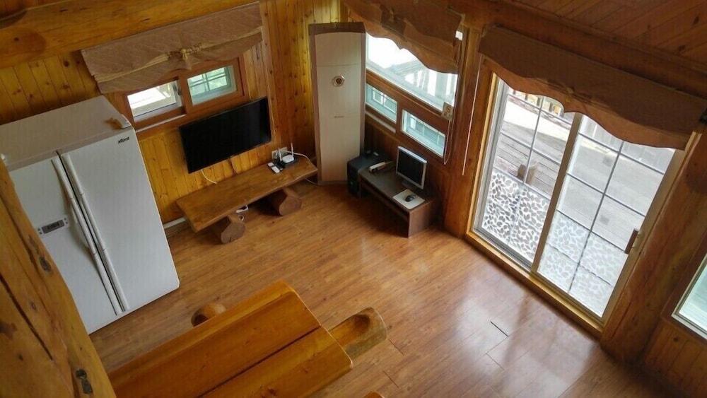 Photo 42