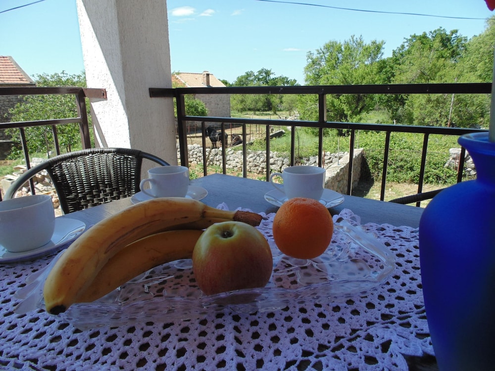 Photo 31