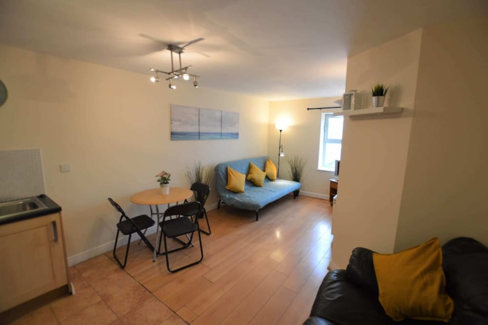 2BR in Ireland's Trendiest Neighbourhood