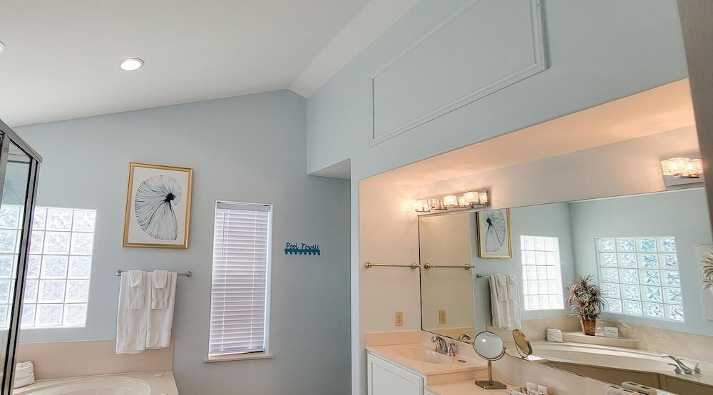 Tranquil Turquoise Retreat