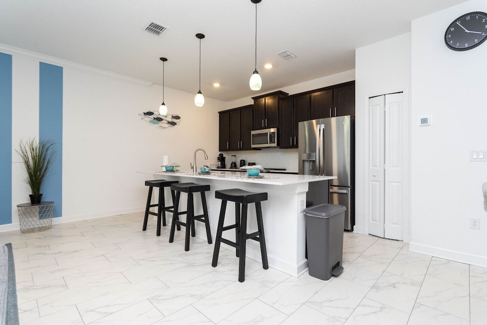 4br/3ba Private Pool Storey Lake Resort Best Location Near Disney!