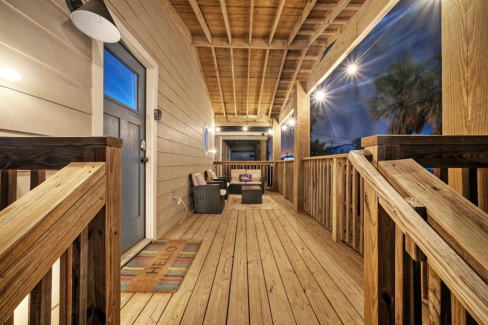 Peyton s Place by Avantstay 2 Blocks to Beach