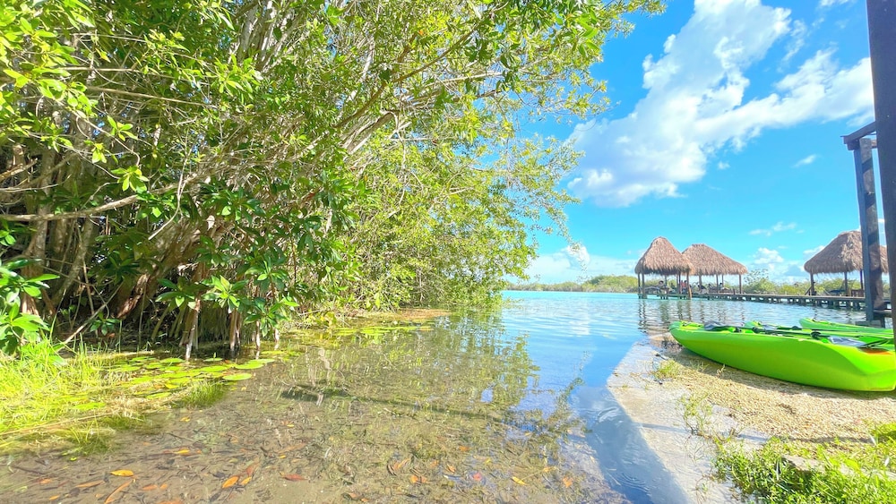 Hotel Isabella Bacalar Front Lagoon