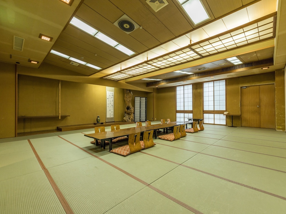 meeting & event spaces
