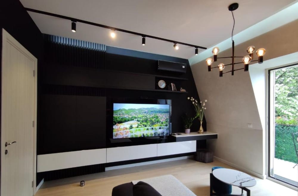 Heritage Haven Luxurious Apartment in City Center