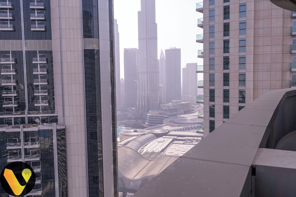 Vogue Stylish Apt Near Dubai Mall & Burj