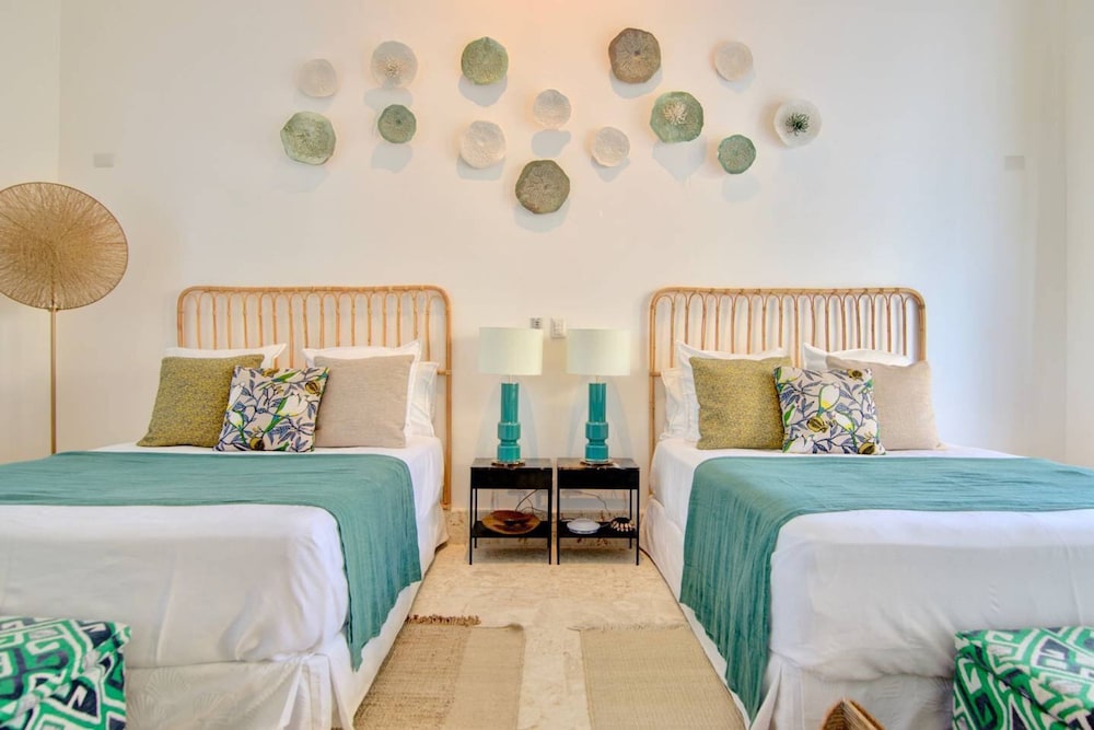 Villa Alta Gracia w Private Pool Designer Decor