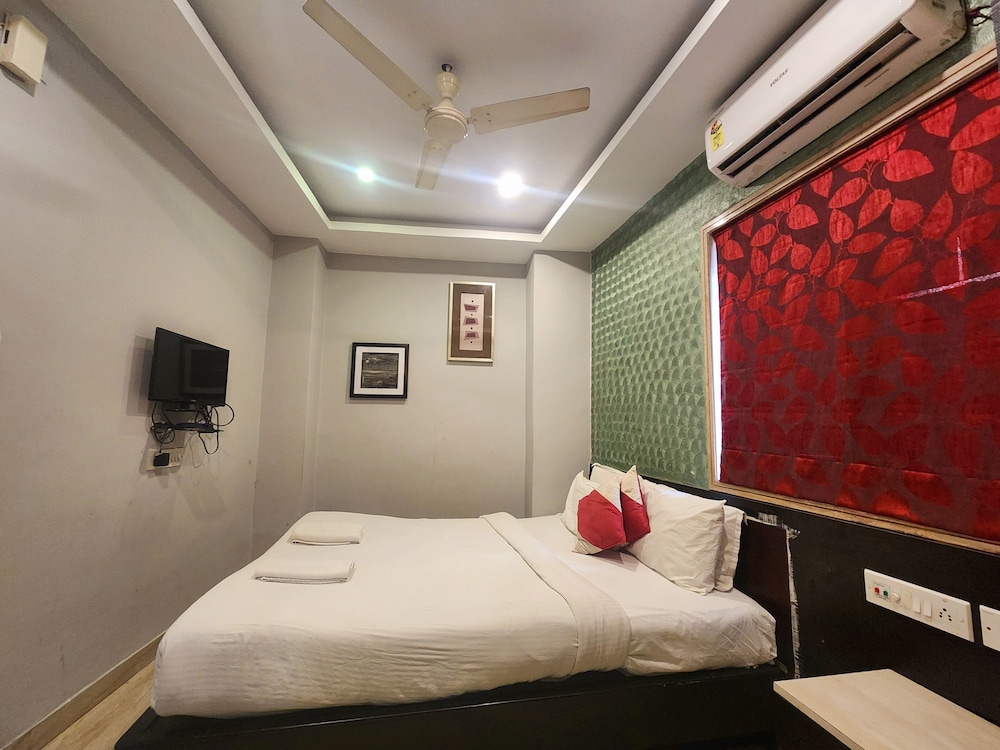 Hotel Orchid Plaza