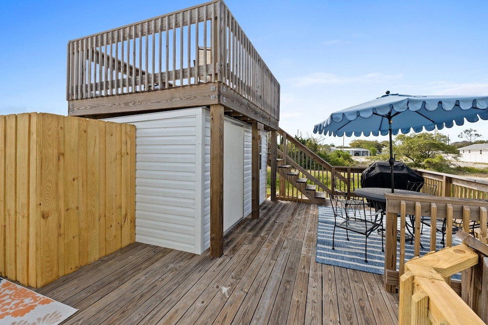 Pet Friendly Beach House - Hakuna Matata