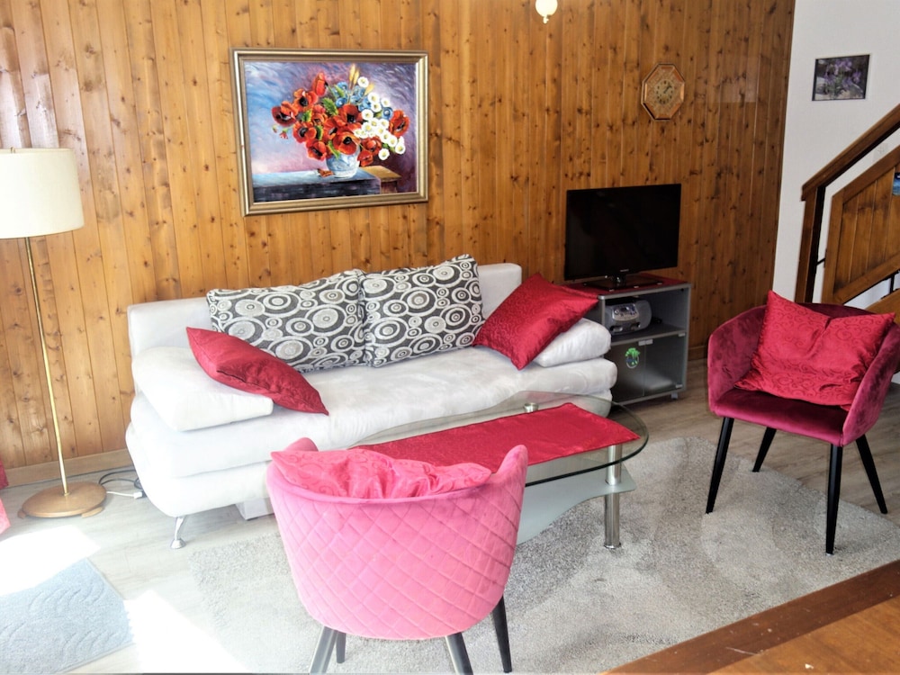 Luxury Apartment in the Heart of Valley