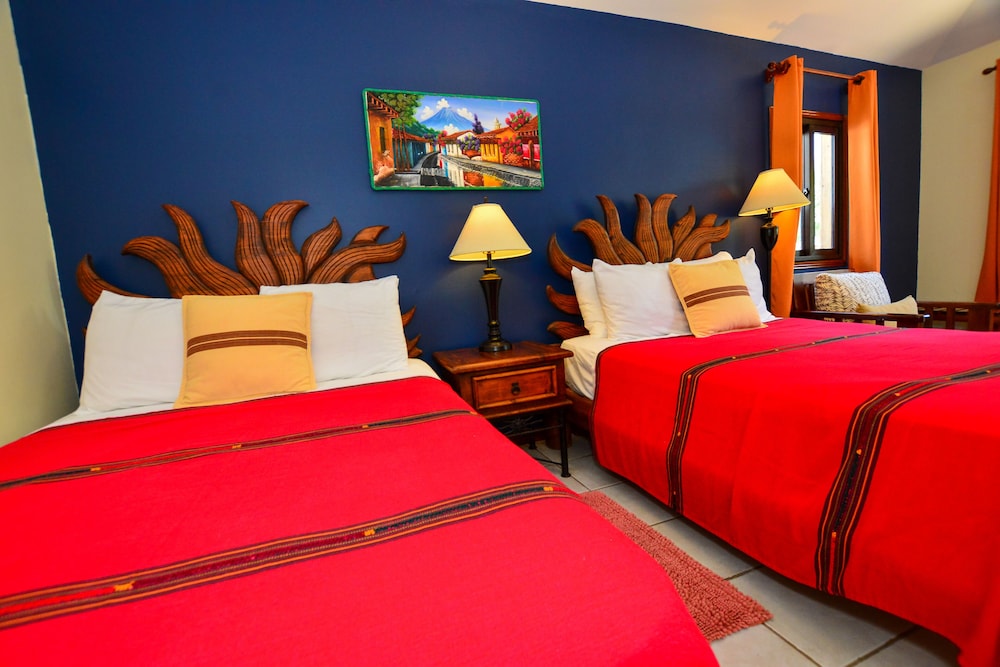 Coconut Row Boutique Hotel