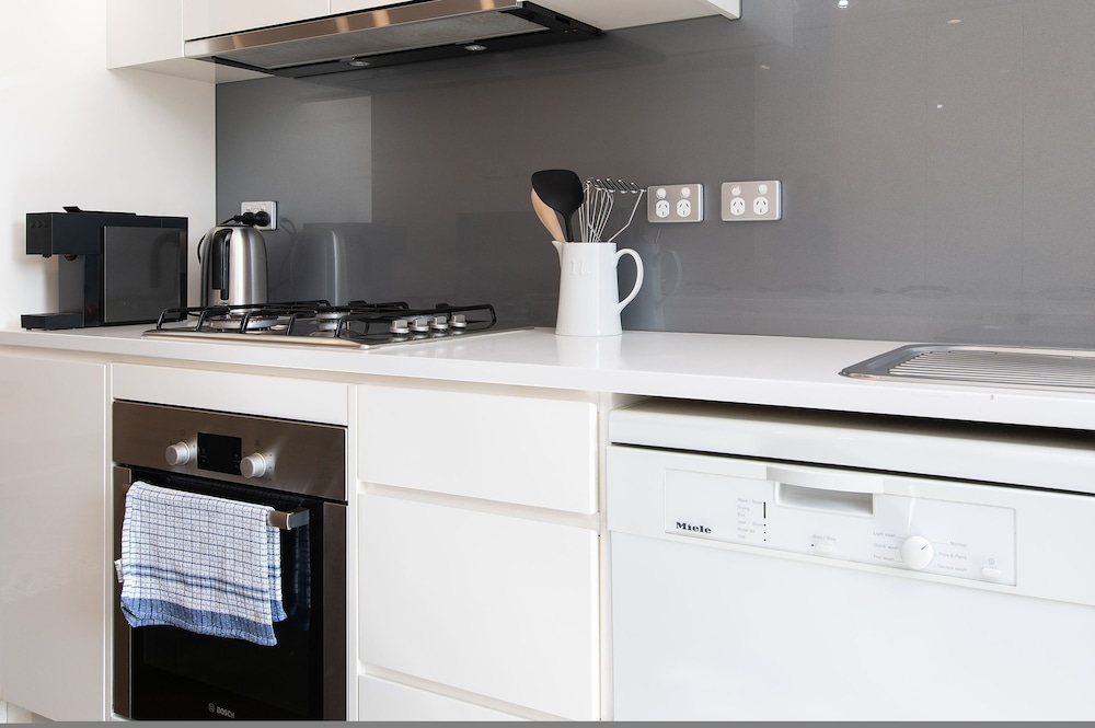 Lovely 2BR Home in Norwood