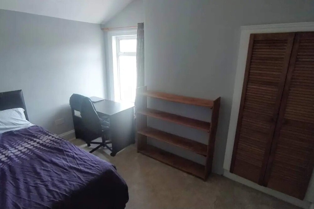 Spacious 4 Bedroom Home in Drumcondra