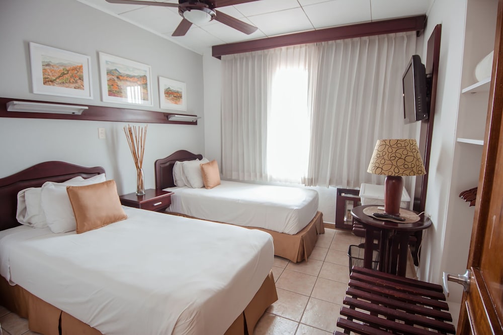 San Jose - Costa Rica Vacations - La Sabana Hotel Suites Apartments - Property Image 25
