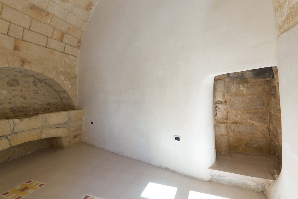 2095 Palazzo Benedetto Campo view 4