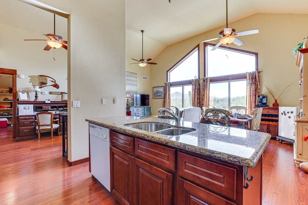 Modern Desert Condo w/ Deck & View, Near Hikes view 2