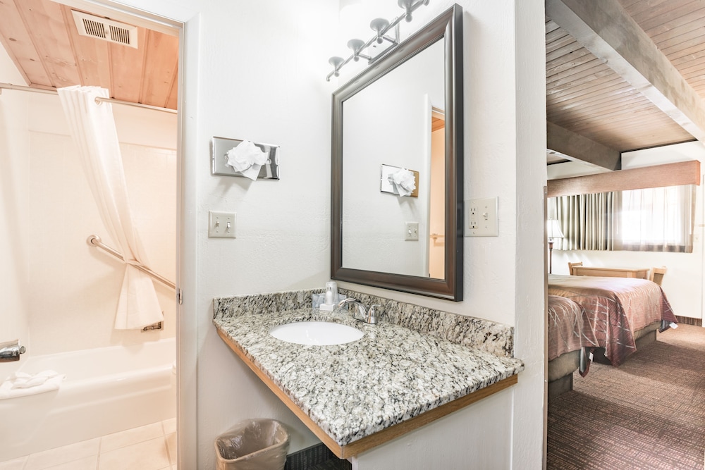 Teton West Motel
