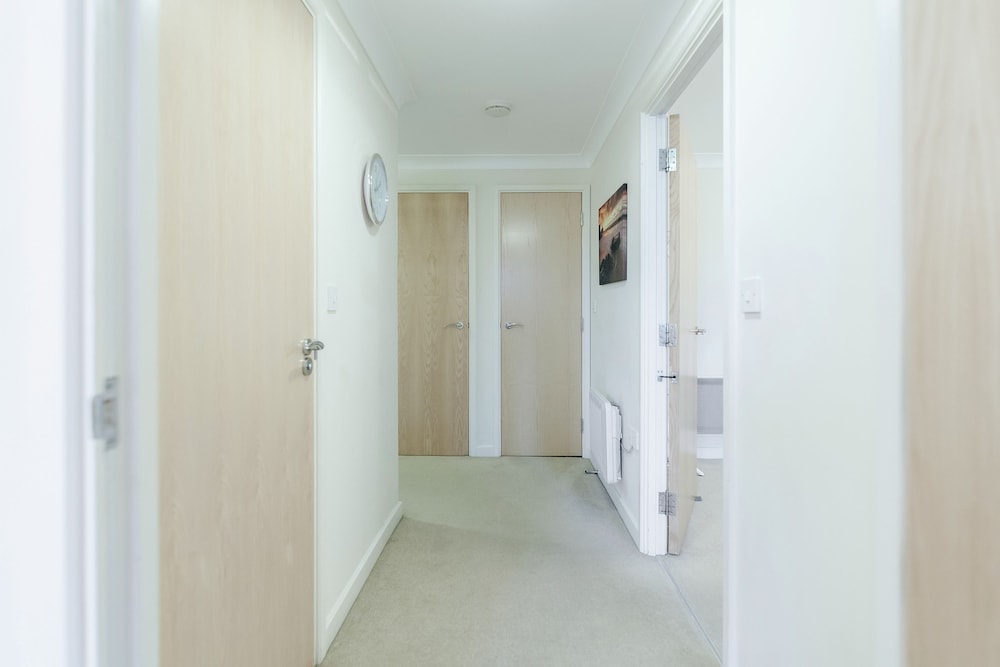 Guildford Vacations - Roomspace Apartments-Courtyard Guildford - Property Image 14