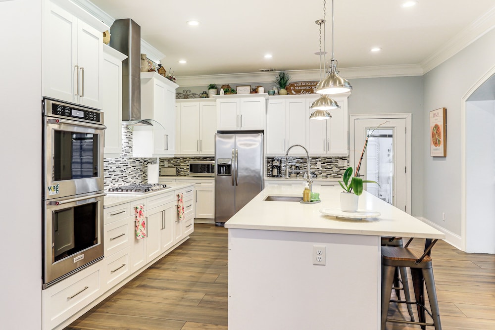 West ATL Home w/ Great Outdoor Space: 4 Mi to Dtwn