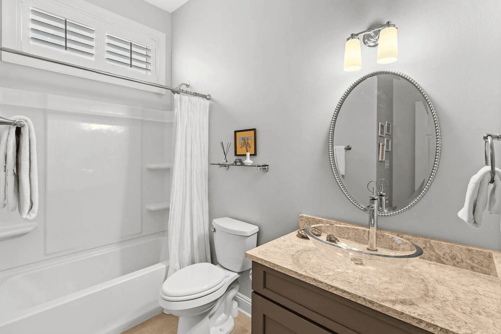 Grovey by the Sea by Avantstay Oceanfront, Private Beach, Pool Access