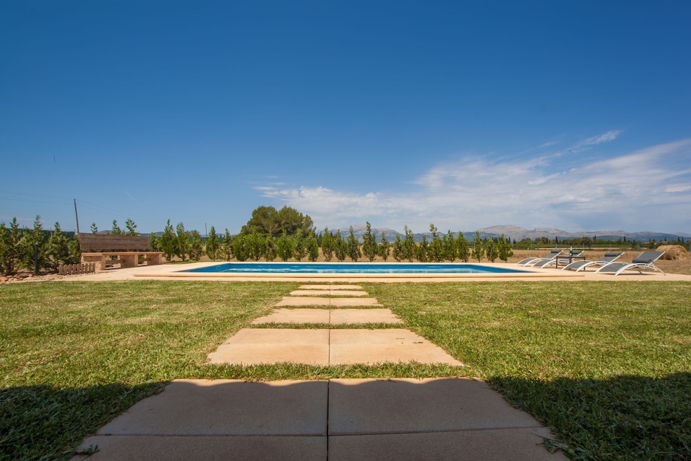 S Estacio in Muro With 4 Bedrooms and 2 Bathrooms view 2