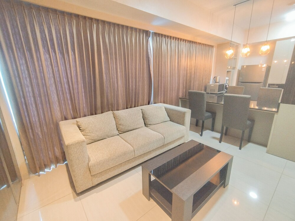 Warm 3Br Direct Access To Mall La Riz Supermall Mansion Apartment