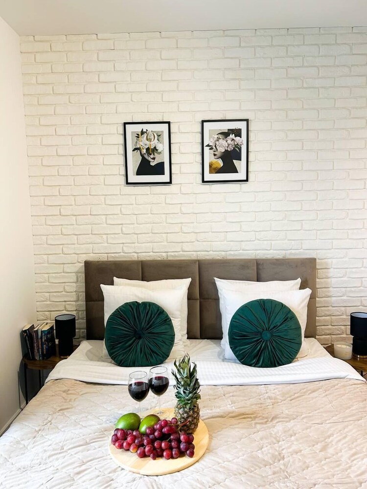Lumina modern 3-rooms family apart