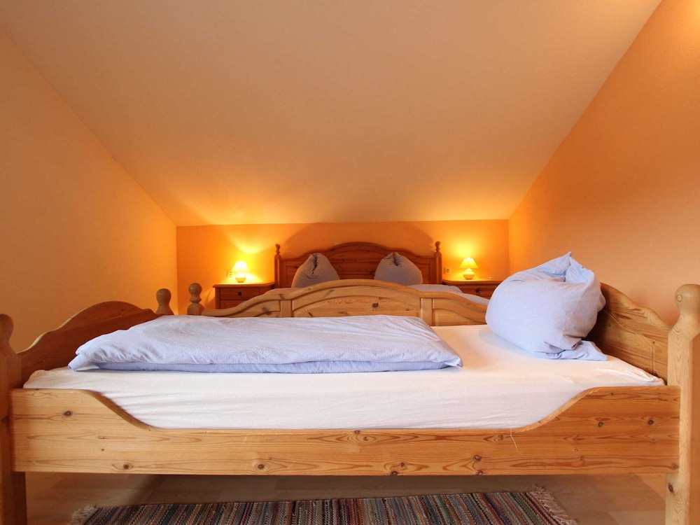Rustic Holiday Home near Ski Area in Hopfgarten im Brixental view 3