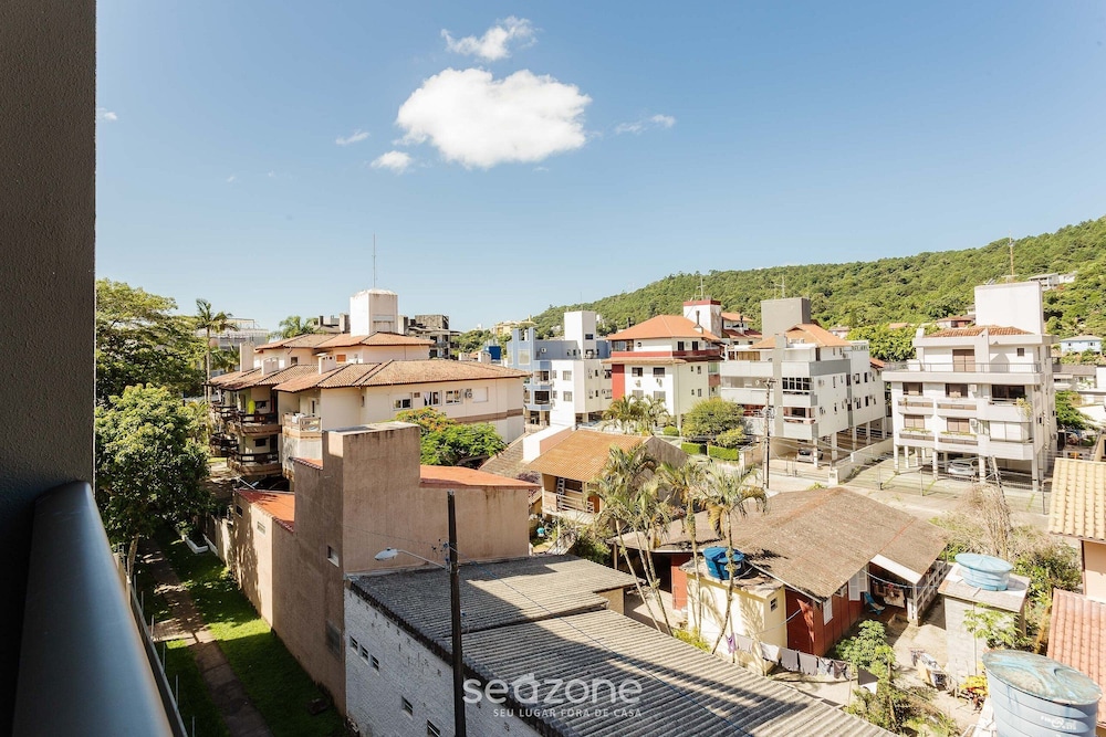 Elus - Building With Rooftop Pool 350m From the Beach!